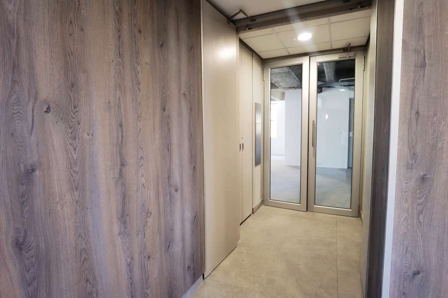 To Let commercial Property for Rent in Rondebosch Western Cape